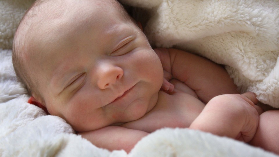 newborn_12-e1484136946226.jpg