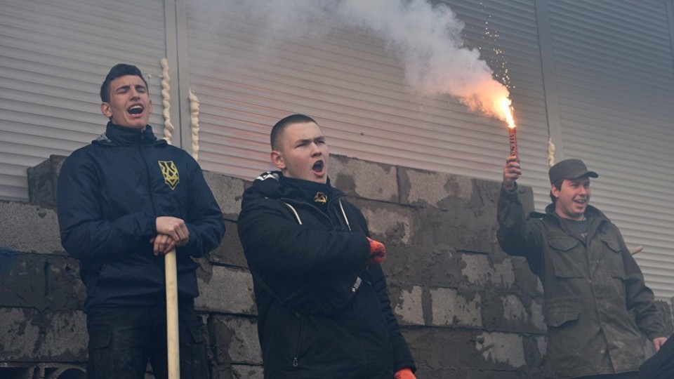 ukrainskie-radikalyi-e1495795784181.jpg