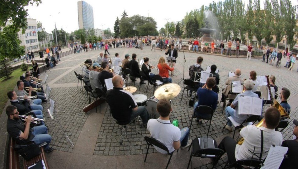 donetsk-zhivaya-muzyika-e1497442790864.jpg