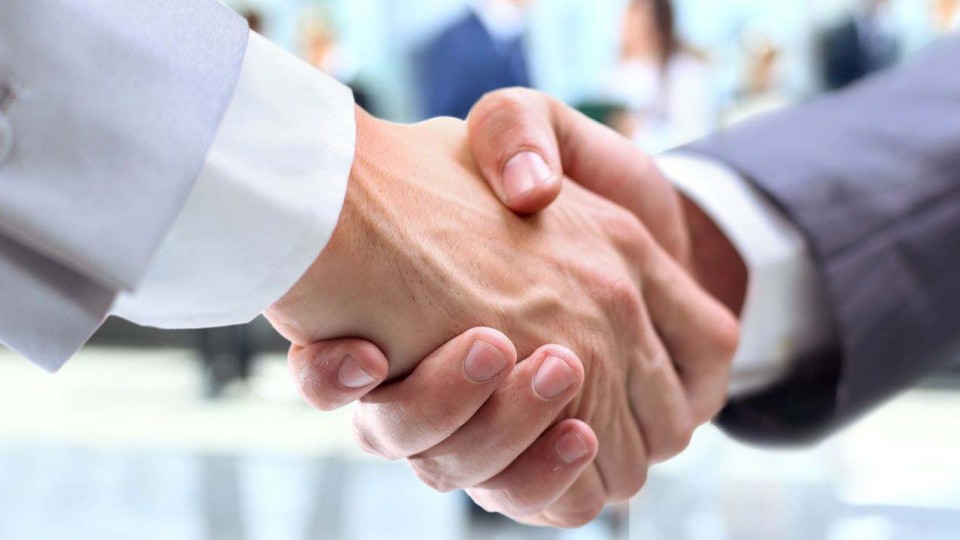 V-DNR-vstupil-v-silu-Zakon-o-gos-chastnom-partnerstve.jpg