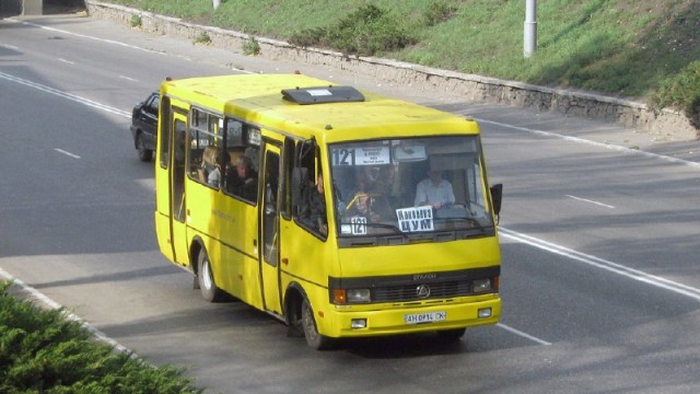 stolknulis-2-avtobusa-e1502364146586.jpg