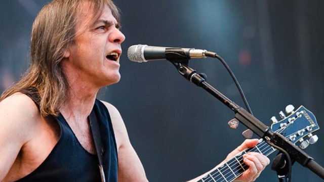 Skonchalsya-osnovatel-ACDC-Malkolm-YAng.jpg
