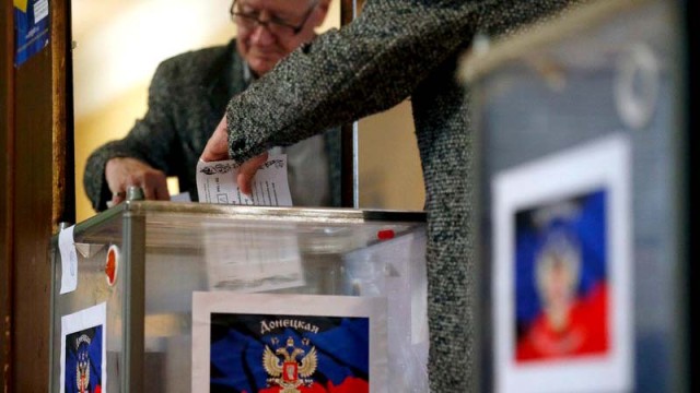 Sudbu-Donbassa-dolzhen-reshit-referendum-----A.Zaharchenko.jpg