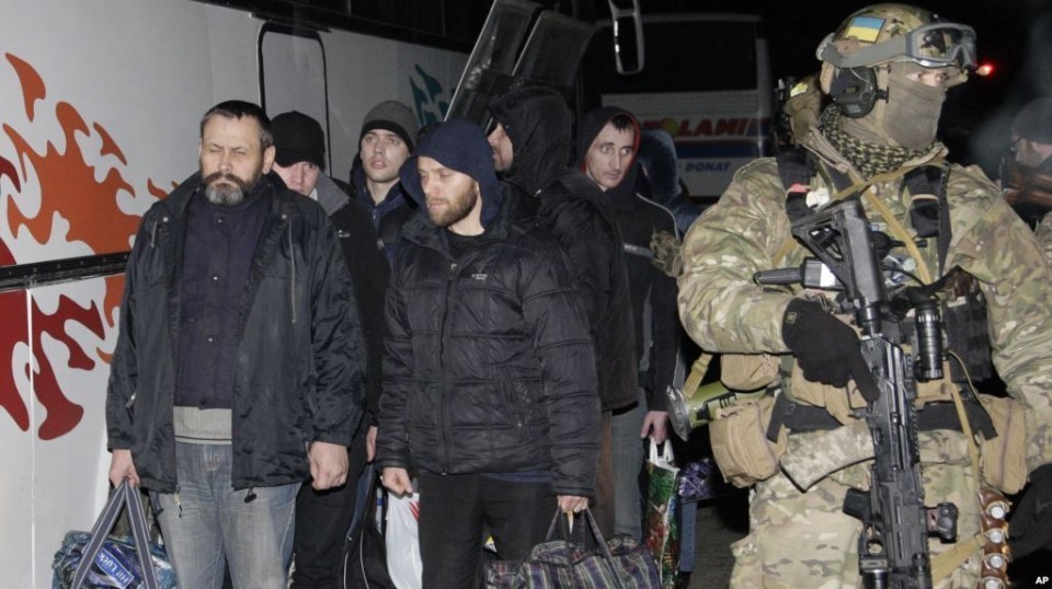 Rodstvenniki-plennyih-dolzhnyi-svyazatsya-s-apparatom-ombudsmena-DNR.jpg