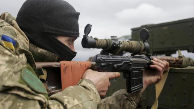 Ukrainskie-snayperyi-obstrelivayut-doma-mestnyih-zhiteley-----NM-LNR-e1515850611840.jpg