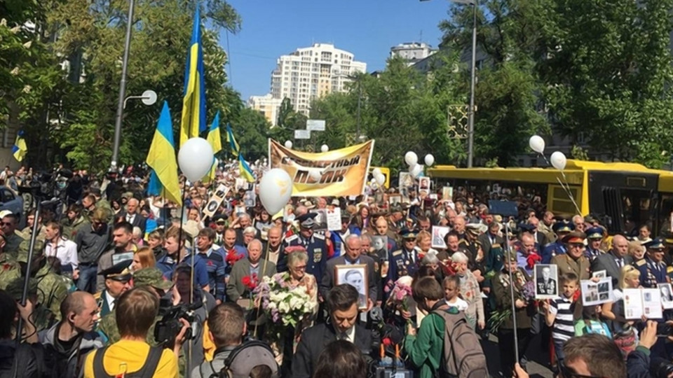 Na-Ukraine-Bessmertnyiy-polk-soberet-okolo-1-mln-uchastnikov-e1524823458433.jpg