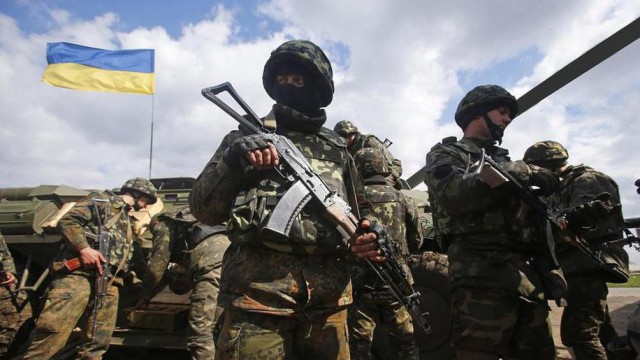 Na-Ukraine-proshli-massovyie-aktsii-protestov-protiv-VSU-e1526992773776.jpg