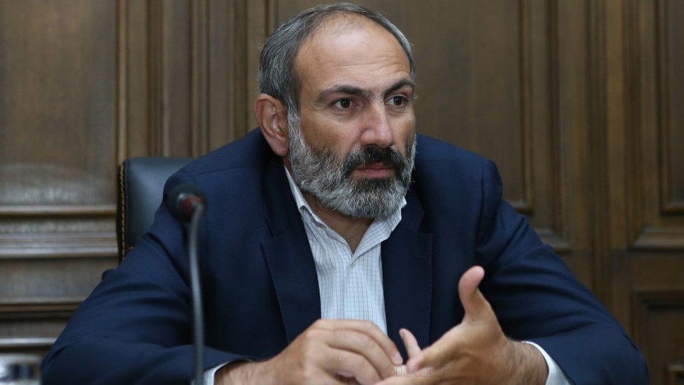 Pashinyan-stal-premer-ministrom-Armenii-e1525777503820.jpg