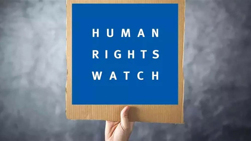 Kiev-dolzhen-uprostit-vyidachu-pensiy-zhitelyam-DNR-i-LNR-----HRW.jpg