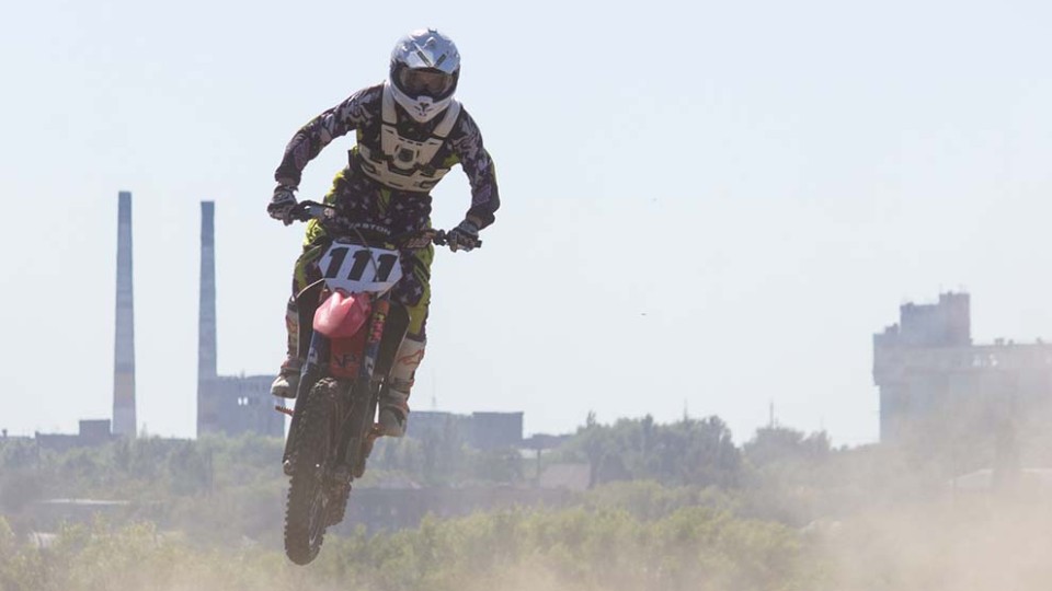 chempionat-po-motokrossu-e1539952704759.jpg