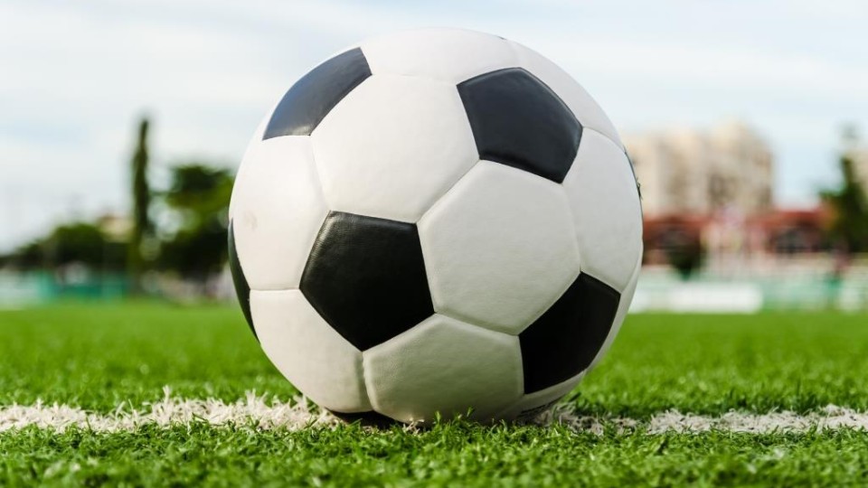 futbol-v-dnr-e1540208291174.jpg