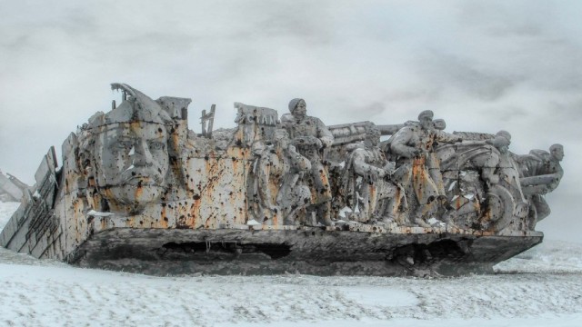 Saur-Mogila-e1549091580361.jpg