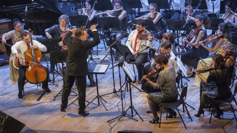 orkestr-1-e1549187550984.jpg