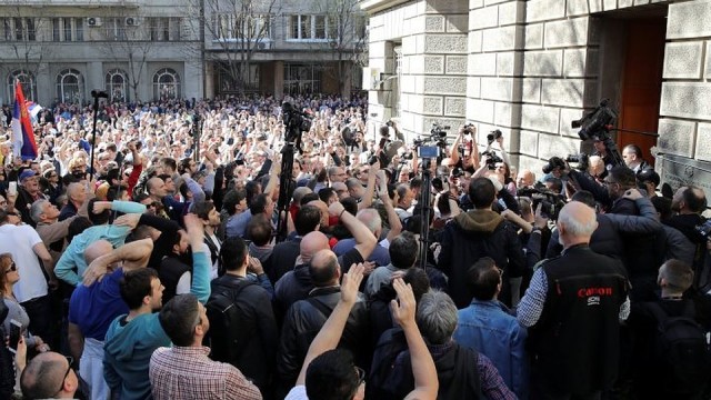 protestyi-v-belgrade-e1552828894583.jpg