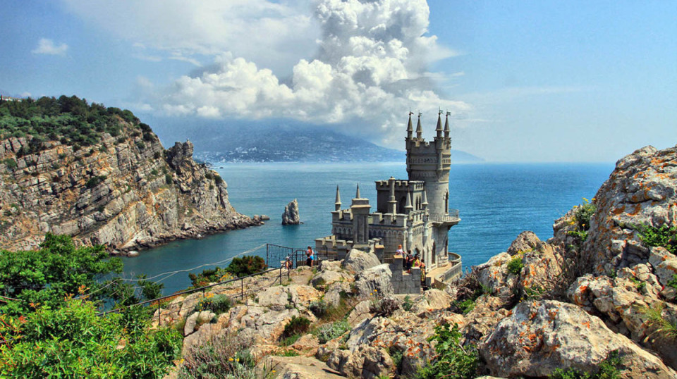 YAlta-e1561384718358.jpg