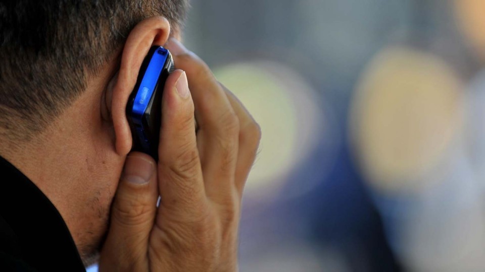 telefon.jpg