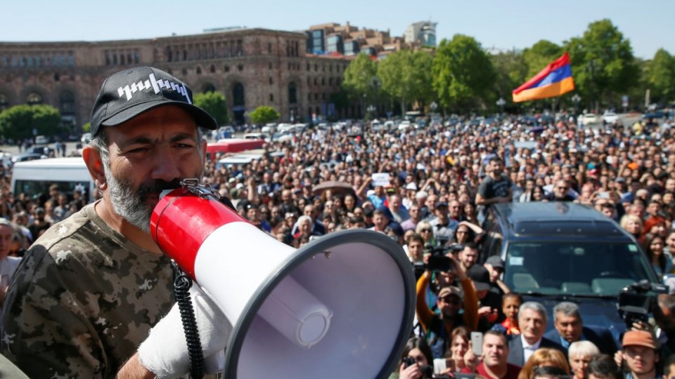 Oppozitsiya-Armenii-vozobnovlyaet-aktsii-protesta-e1524991124134.jpg