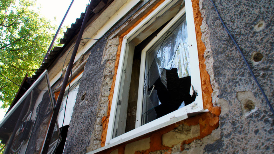 mat-i-doch-pogibli-v-lnr.jpg
