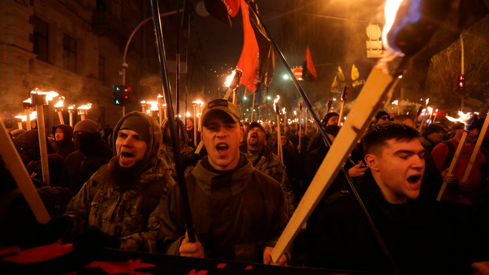 V-OBSE-obespokoenyi-geroizatsiey-Banderyi-na-Ukraine.gif