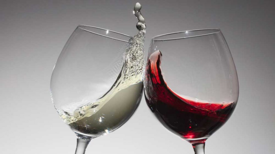 krasnoe-i-beloe-vino.jpg